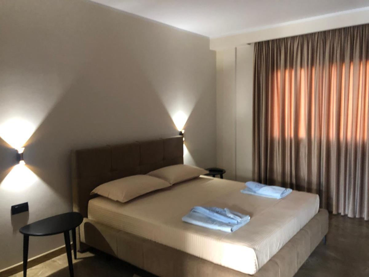 Ritson Hotel Vlore Bagian luar foto